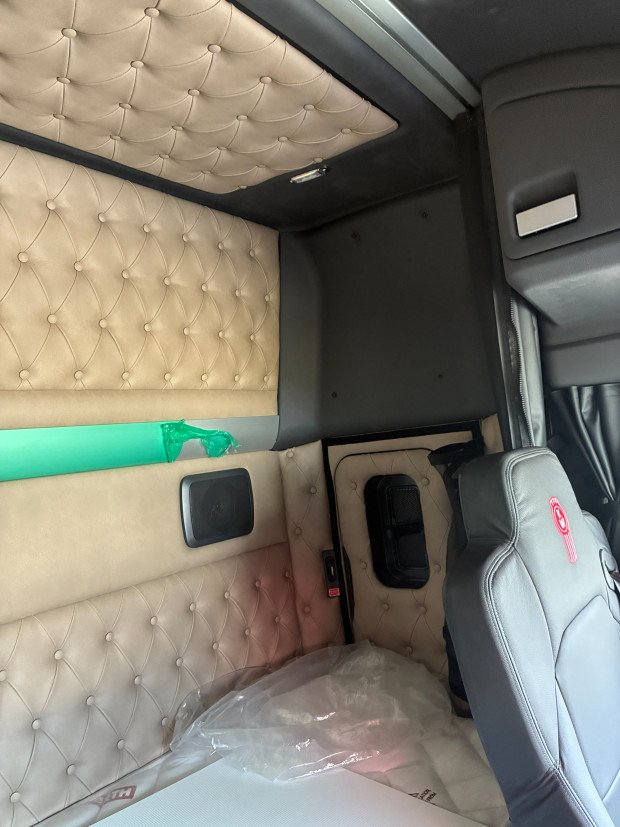 Kenworth T610SAR T610SAR