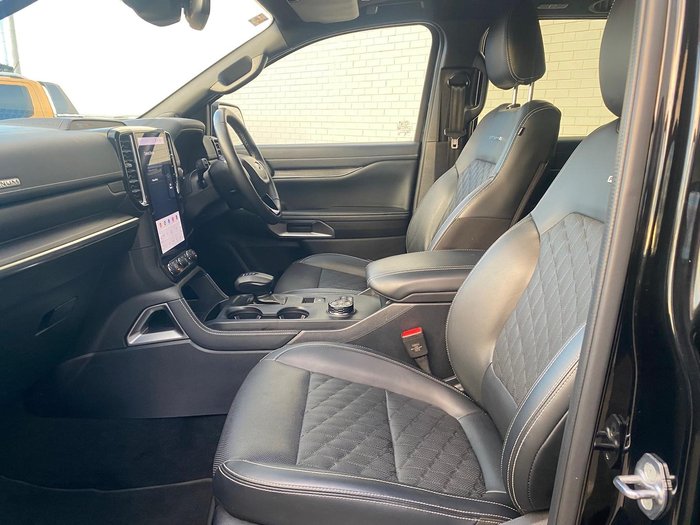 2025 Ford Everest Platinum