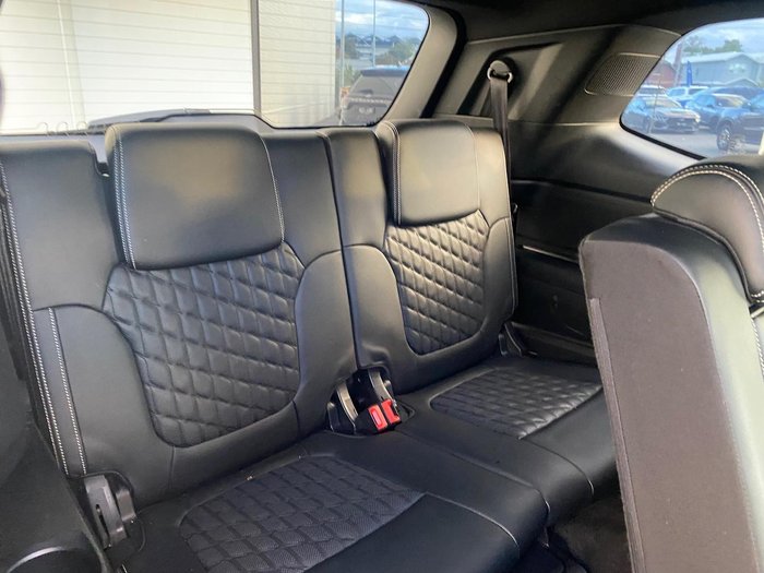2025 Ford Everest Platinum