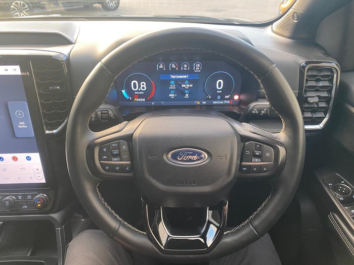2025 Ford Everest Platinum