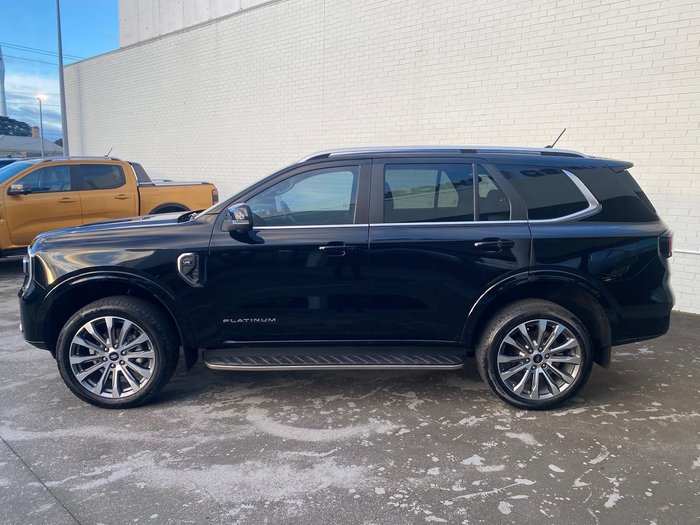 2025 Ford Everest Platinum