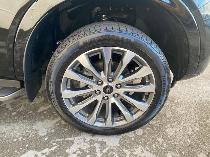 2025 Ford Everest Platinum