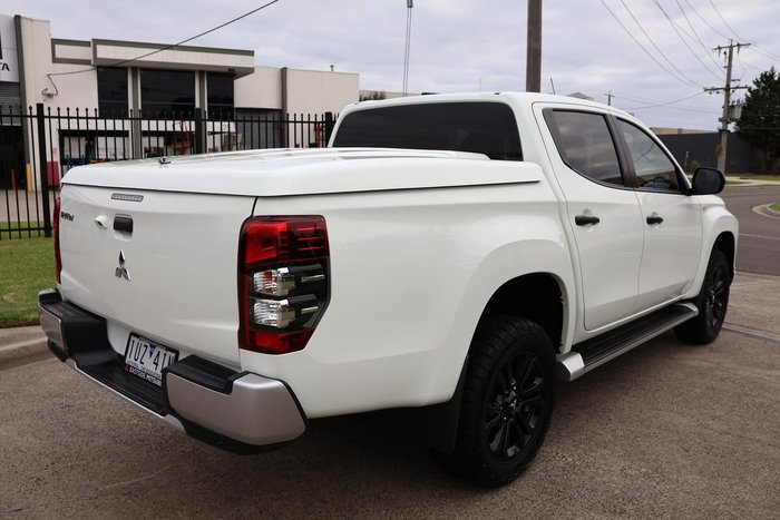 2022 Mitsubishi Triton GLX-R