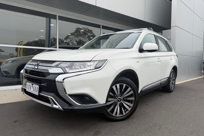 2018 Mitsubishi Outlander ES