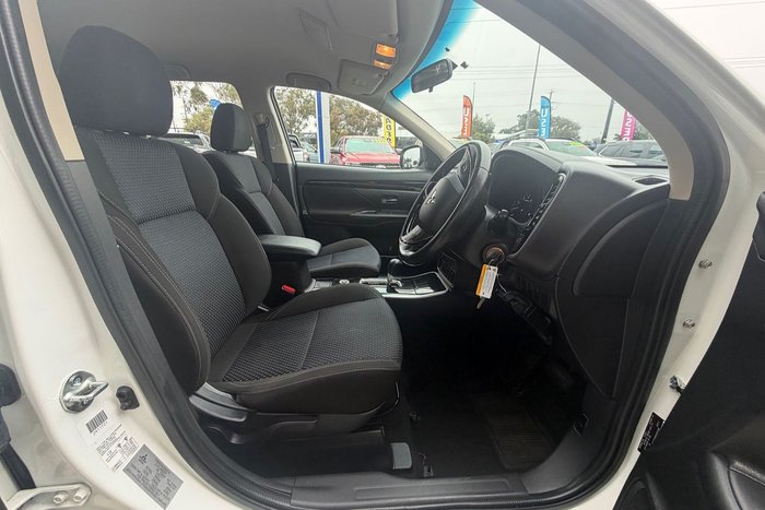 2018 Mitsubishi Outlander ES
