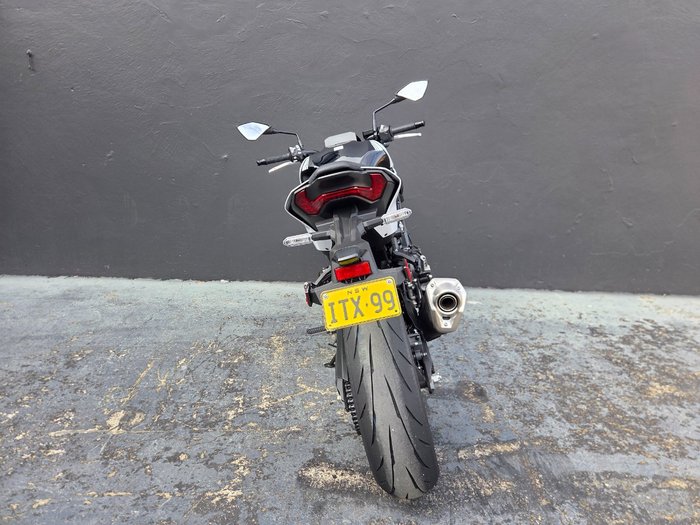2025 Kawasaki Z900RS (ZR900C) WHITE
