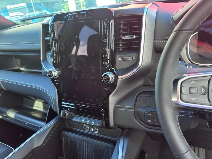 2025 RAM 2500 Laramie Rambox