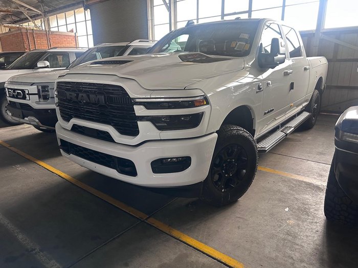 2025 RAM 2500 Laramie Rambox