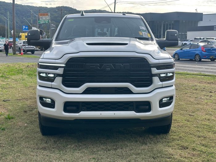 2025 RAM 2500 Laramie Rambox