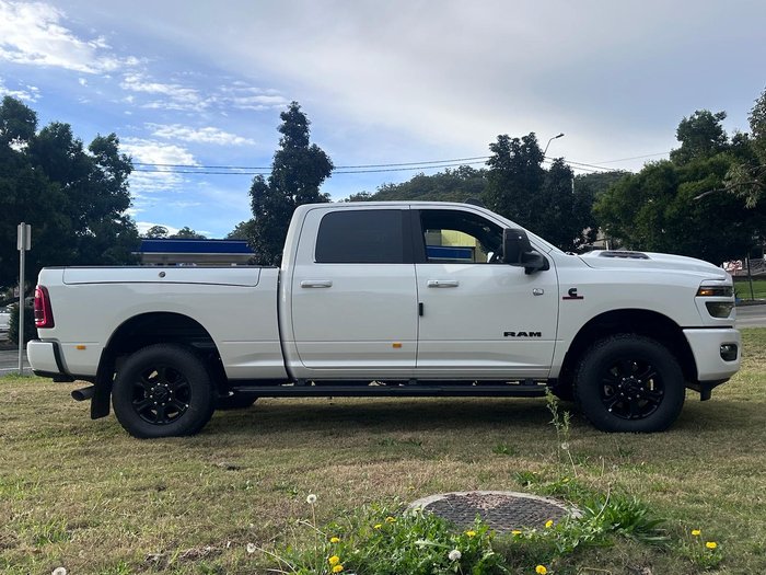 2025 RAM 2500 Laramie Rambox