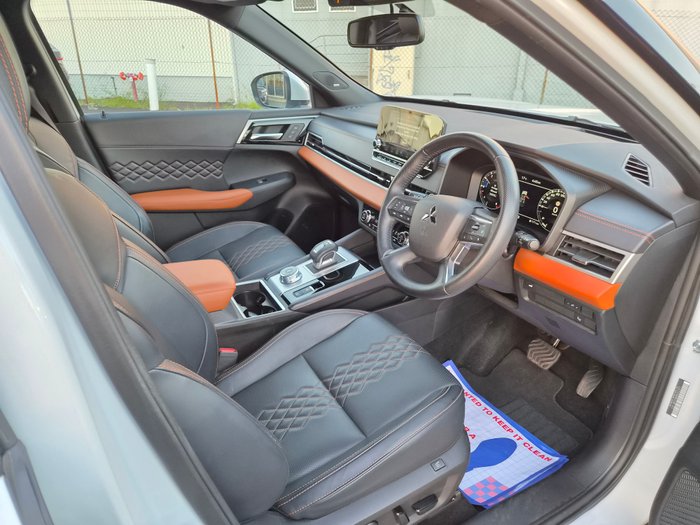 2024 Mitsubishi Outlander Exceed Tourer