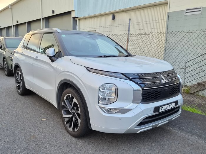 2024 Mitsubishi Outlander Exceed Tourer