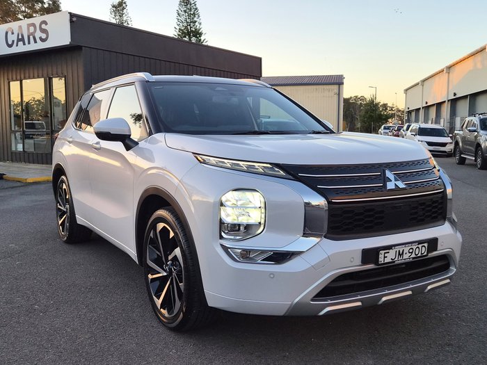 2024 Mitsubishi Outlander Exceed Tourer