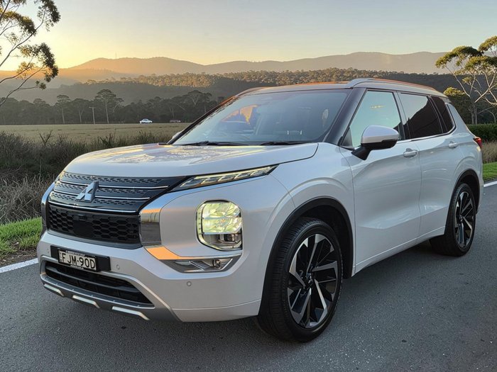 2024 Mitsubishi Outlander Exceed Tourer