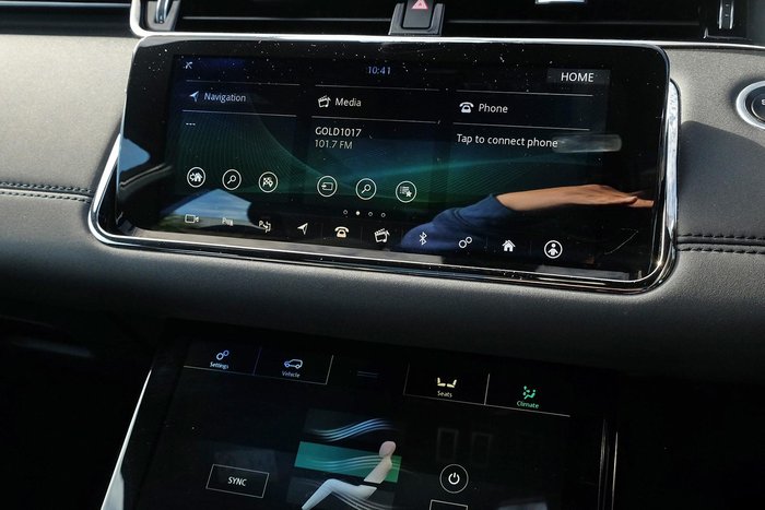 2019 Land Rover Range Rover Evoque D240 R-Dynamic SE