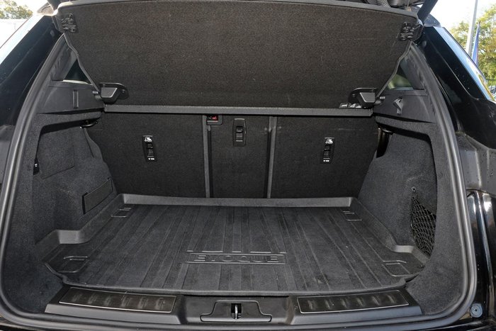 2019 Land Rover Range Rover Evoque D240 R-Dynamic SE