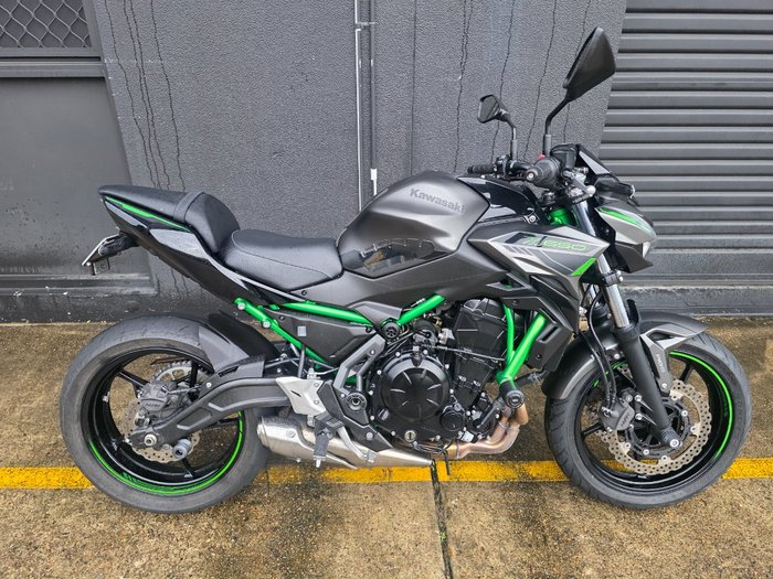 2023 Kawasaki Z650L (LAMS) EBONY