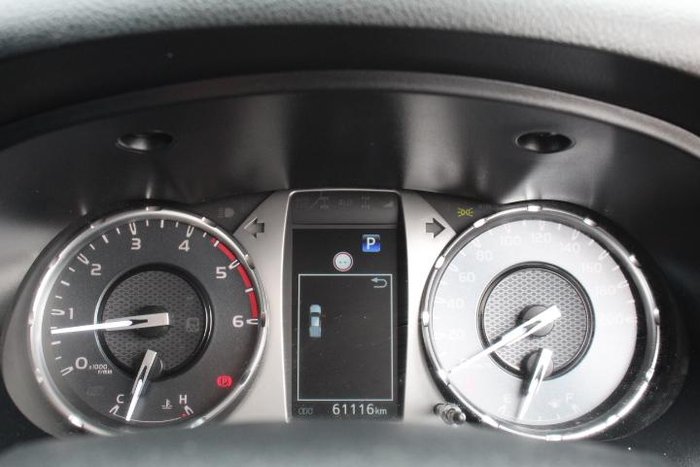 2024 Toyota Hilux SR 48V