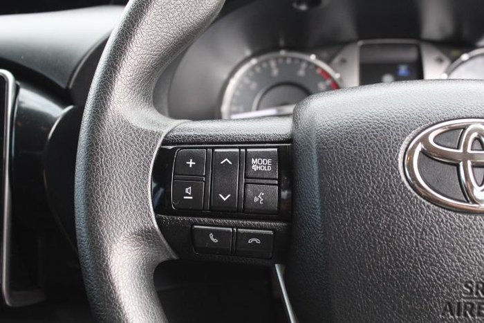 2024 Toyota Hilux SR 48V