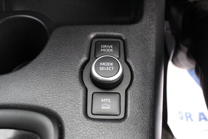 2024 Toyota Hilux SR 48V