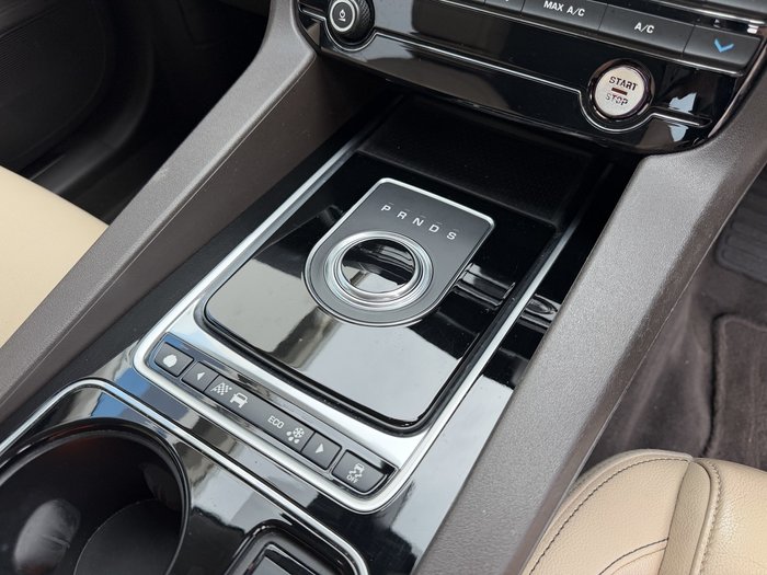 2016 Jaguar F-PACE 30d Prestige