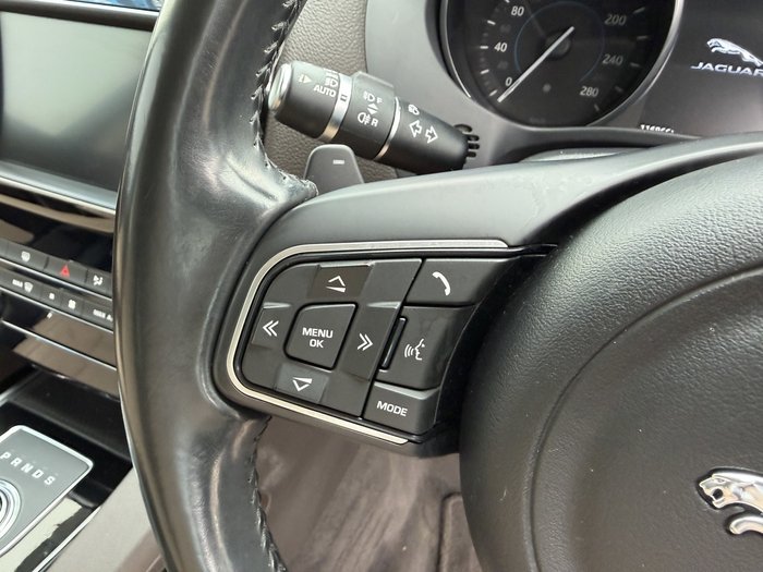 2016 Jaguar F-PACE 30d Prestige