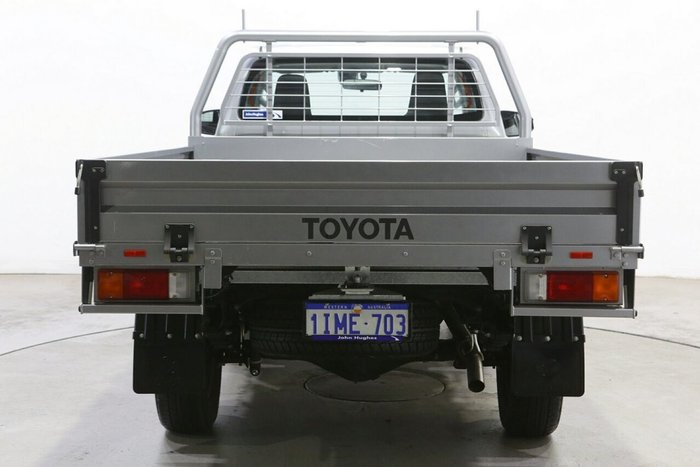 2024 Toyota Hilux SR