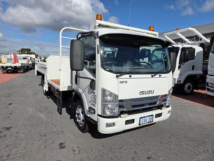 2016 Isuzu Npr 75-190 A.M.T Tipper And Crane