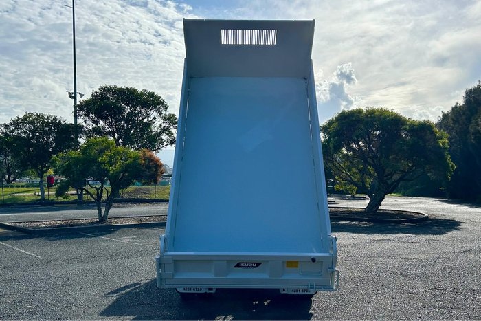 2026 Isuzu N Series NKR 62/45-150 DT D25 Tipper