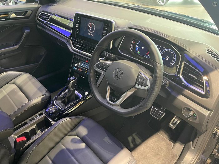 2025 Volkswagen T-Roc 140TSI R-Line