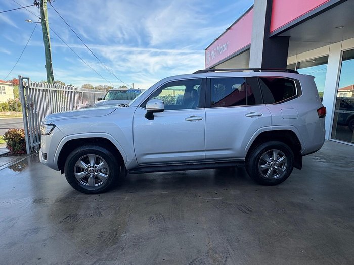 2022 Toyota Landcruiser VX