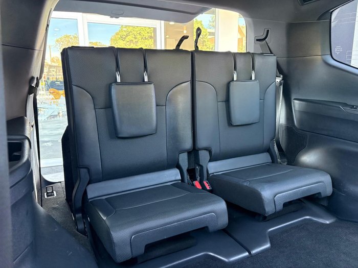 2022 Toyota Landcruiser VX