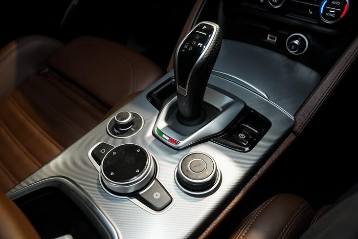 2021 Alfa Romeo Stelvio Veloce