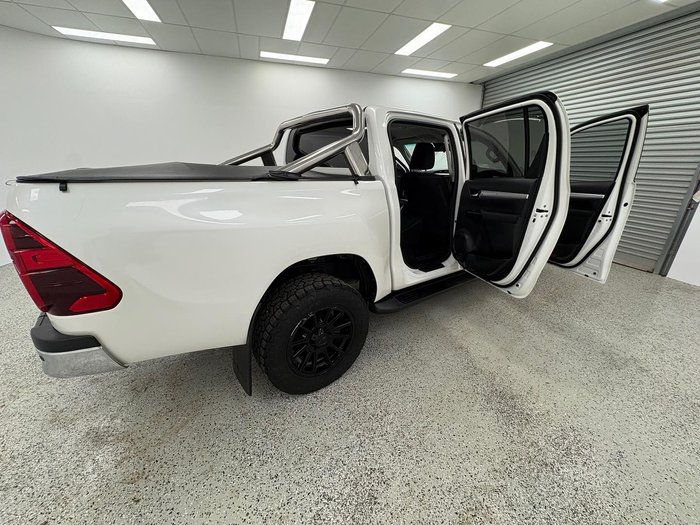 2020 Toyota Hilux SR5 GUN126R 4X4 Dual Range White