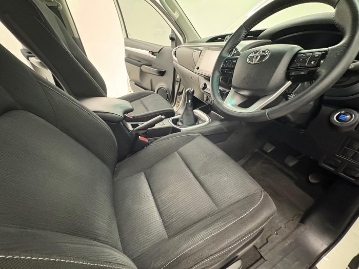 2020 Toyota Hilux SR5 GUN126R 4X4 Dual Range White