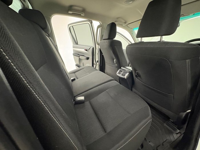 2020 Toyota Hilux SR5 GUN126R 4X4 Dual Range White