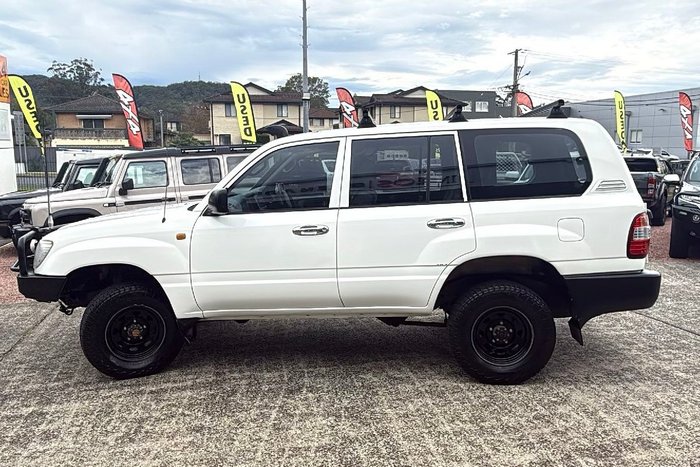 2005 Toyota Landcruiser Standard