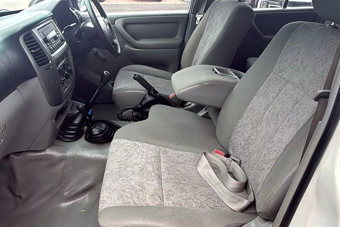 2005 Toyota Landcruiser Standard