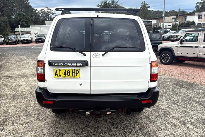 2005 Toyota Landcruiser Standard
