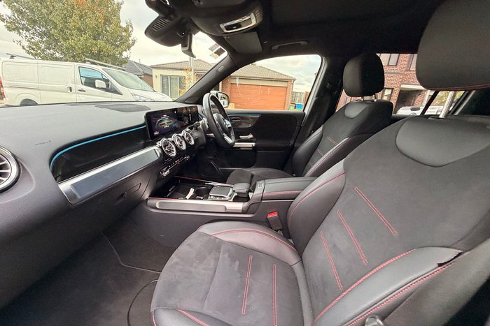 2022 Mercedes-Benz GLB-Class GLB200