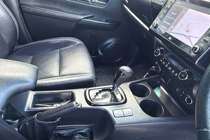 2020 Toyota Hilux Rugged X