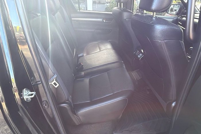 2020 Toyota Hilux Rugged X