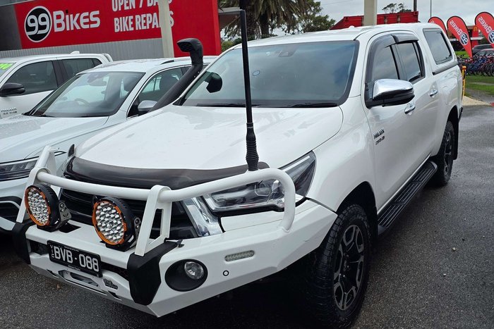 2021 Toyota Hilux SR5