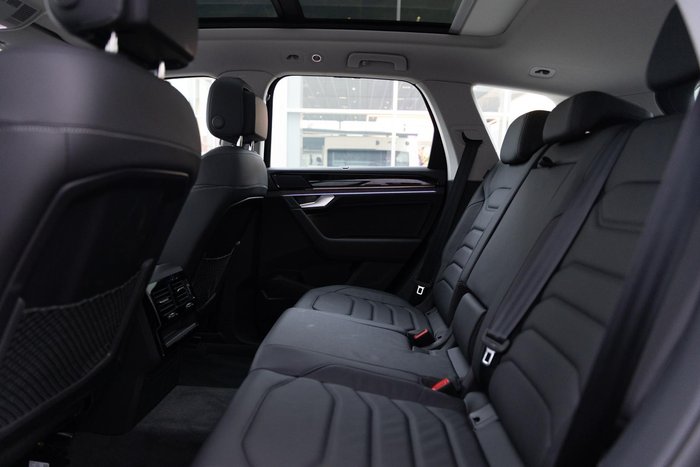 2025 Volkswagen Touareg 170TDI
