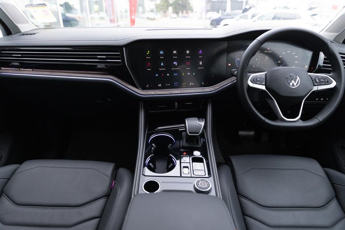 2025 Volkswagen Touareg 170TDI