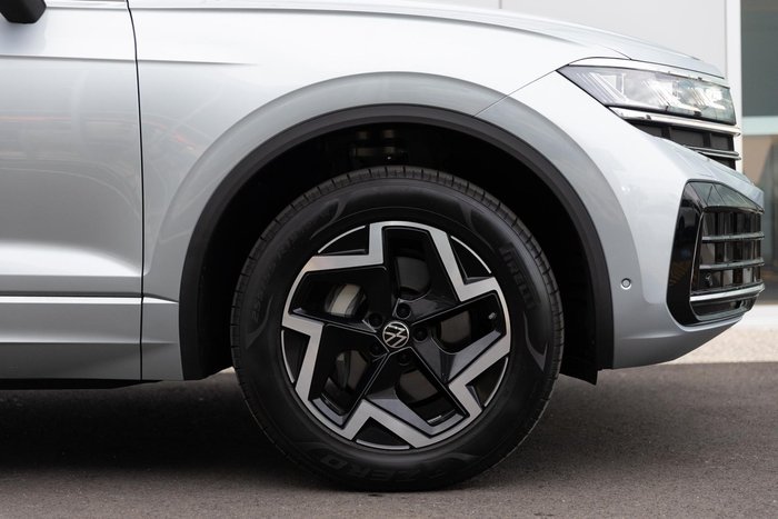 2025 Volkswagen Touareg 170TDI