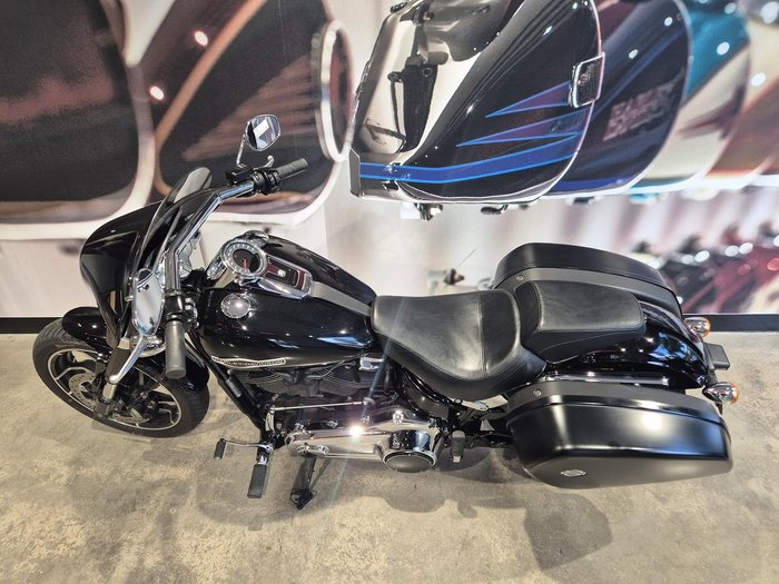 2018 Harley-Davidson Sport Glide 107 (FLSB) Softail Black