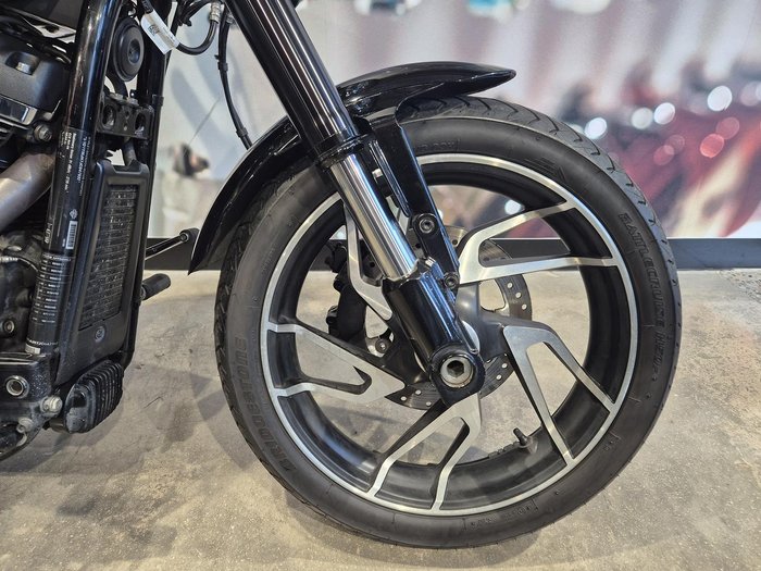 2018 Harley-Davidson Sport Glide 107 (FLSB) Softail Black