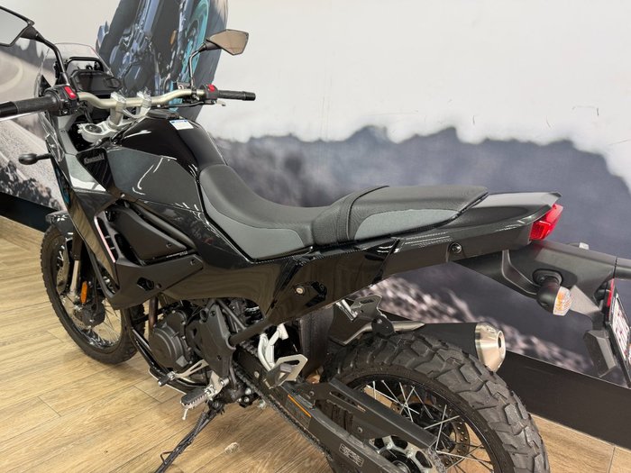 2026 Kawasaki KLE 500 KLE500CTFNW Black