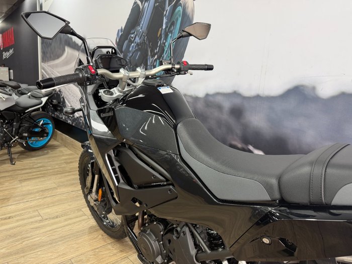 2026 Kawasaki KLE 500 KLE500CTFNW Black